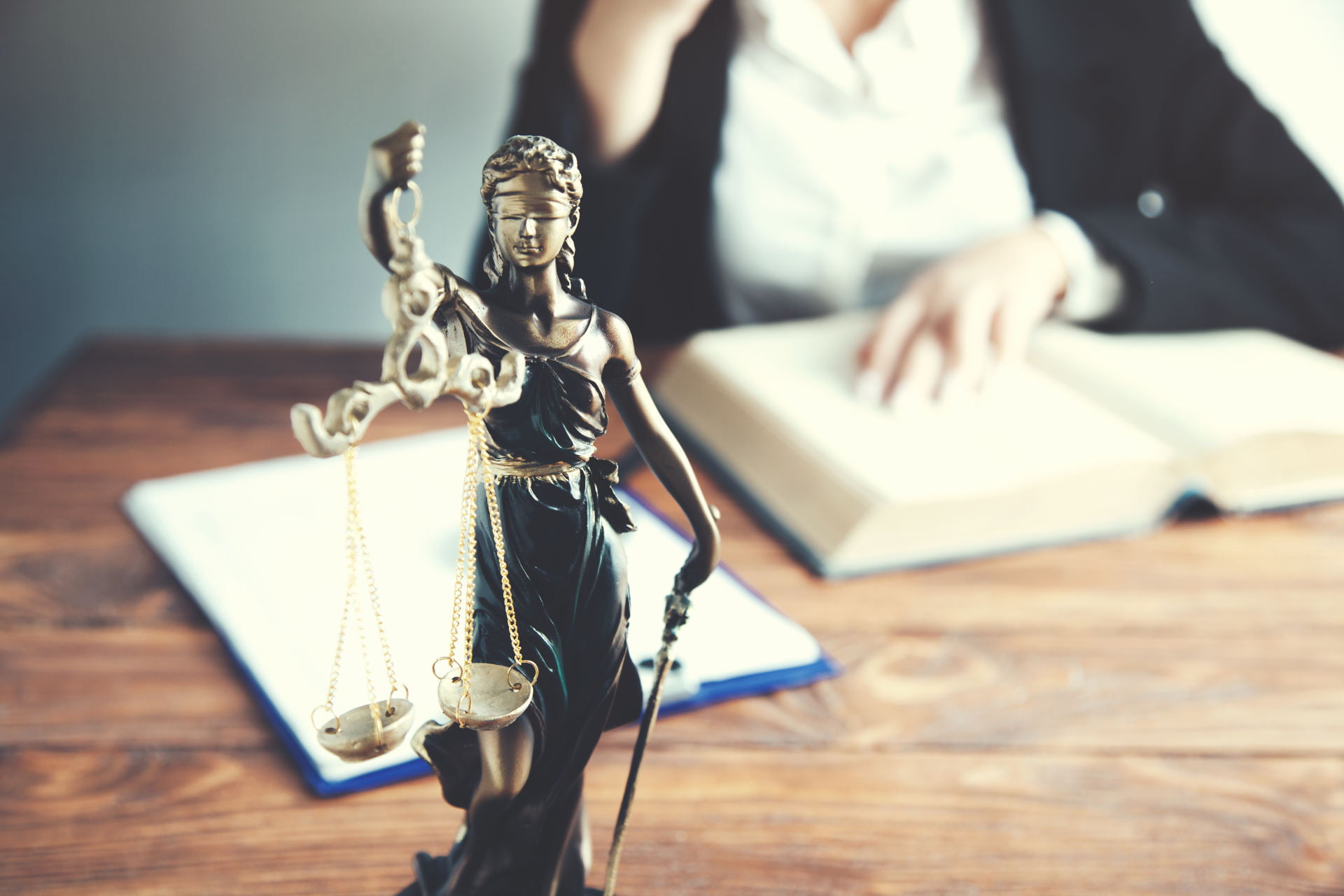 Pismo do komornika. Jak napisać pismo do komornika?