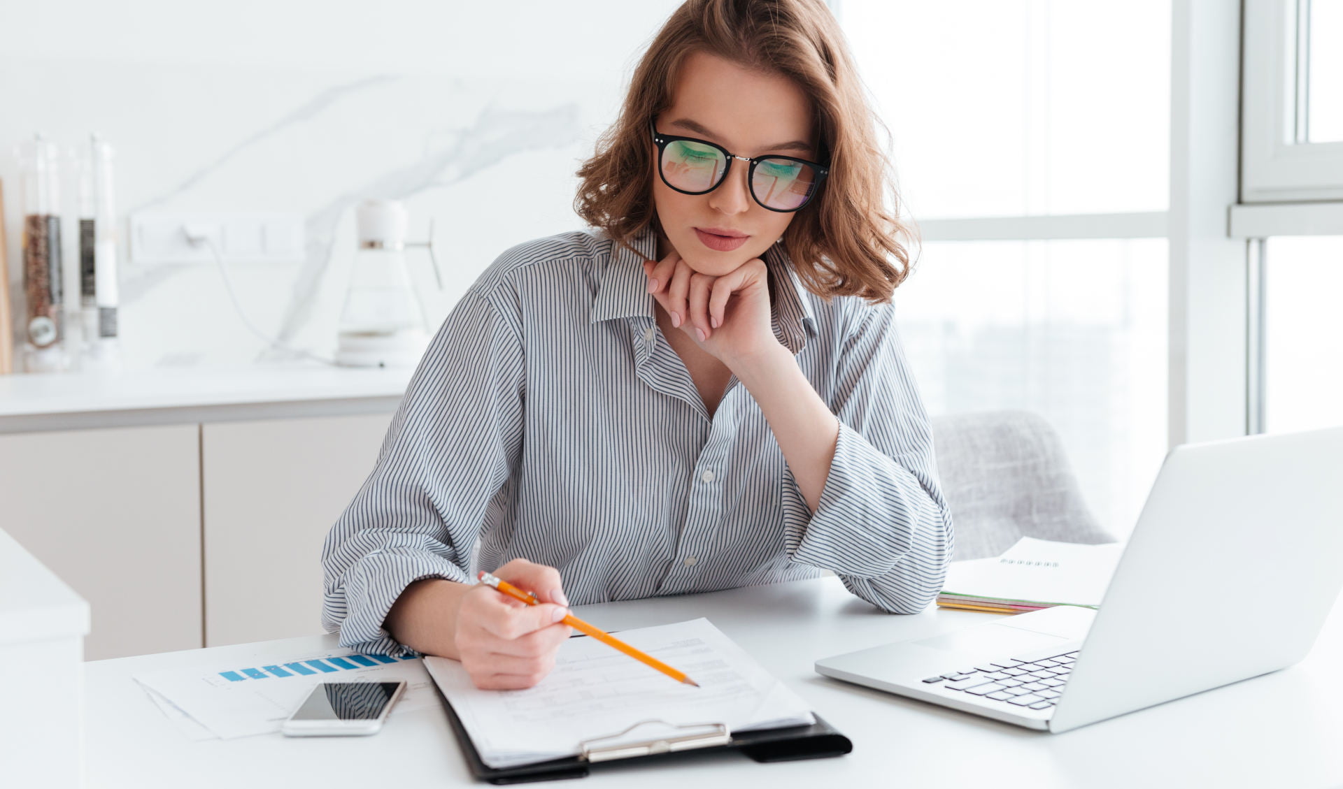 Dobrowolna spłata zadłużenia u komornika. Czy to dobry pomysł?